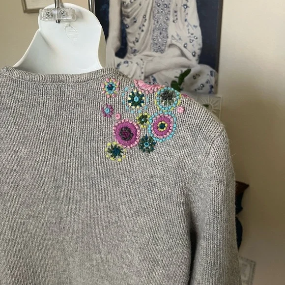 Vintage Talbots Petites Floral Embroidered Wool & Angora Cardigan Sweater Top S - Picture 5 of 9